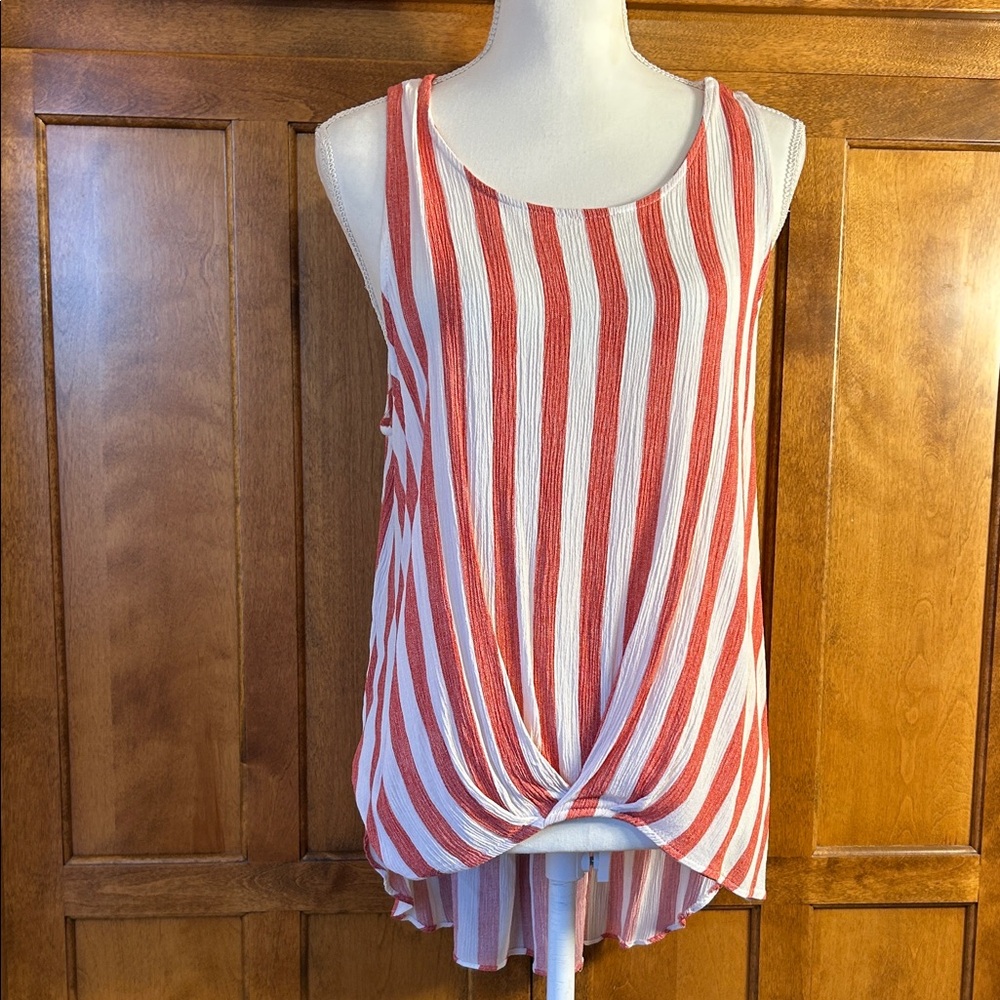 Umgee Women’s Vertical Red Striped Sleeveless Knit Top Wrap Hem Sz L